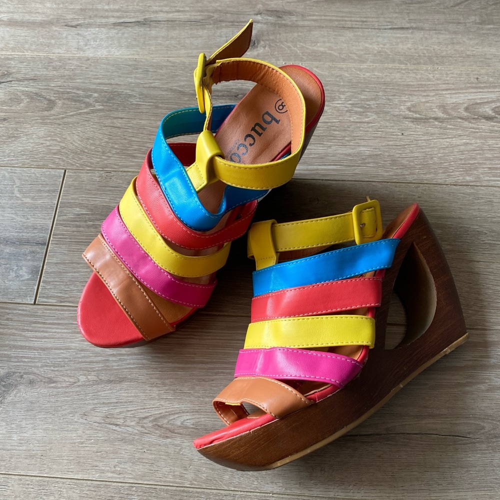 Colourful cutout wedges, so fun!!